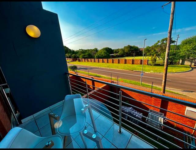 2 BEDROOM PROPERTY TO RENT IN MONTANA TUINE